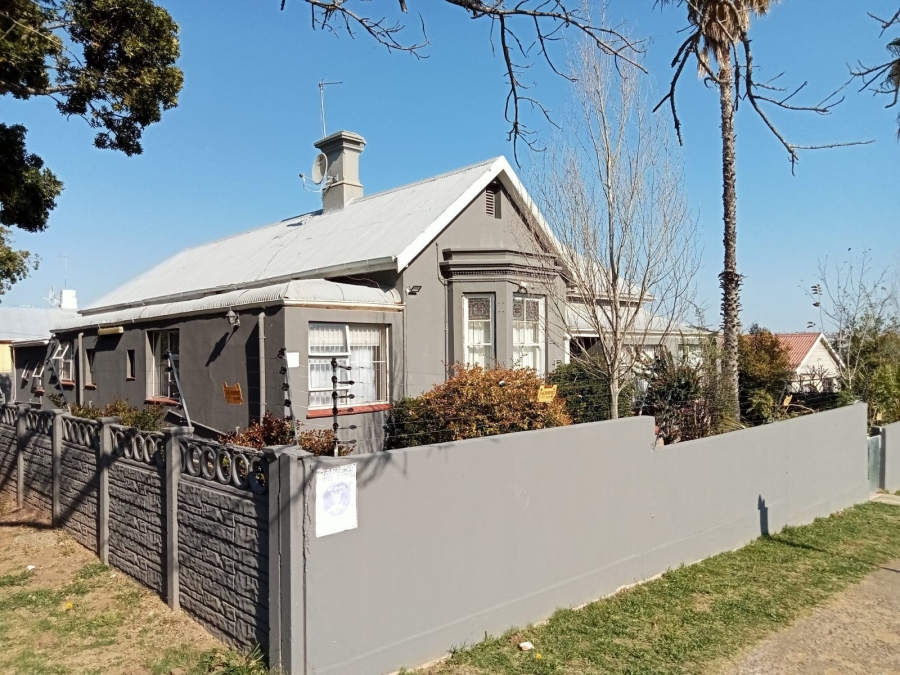 6 Bedroom Property for Sale in Fort Hill Eastern Cape